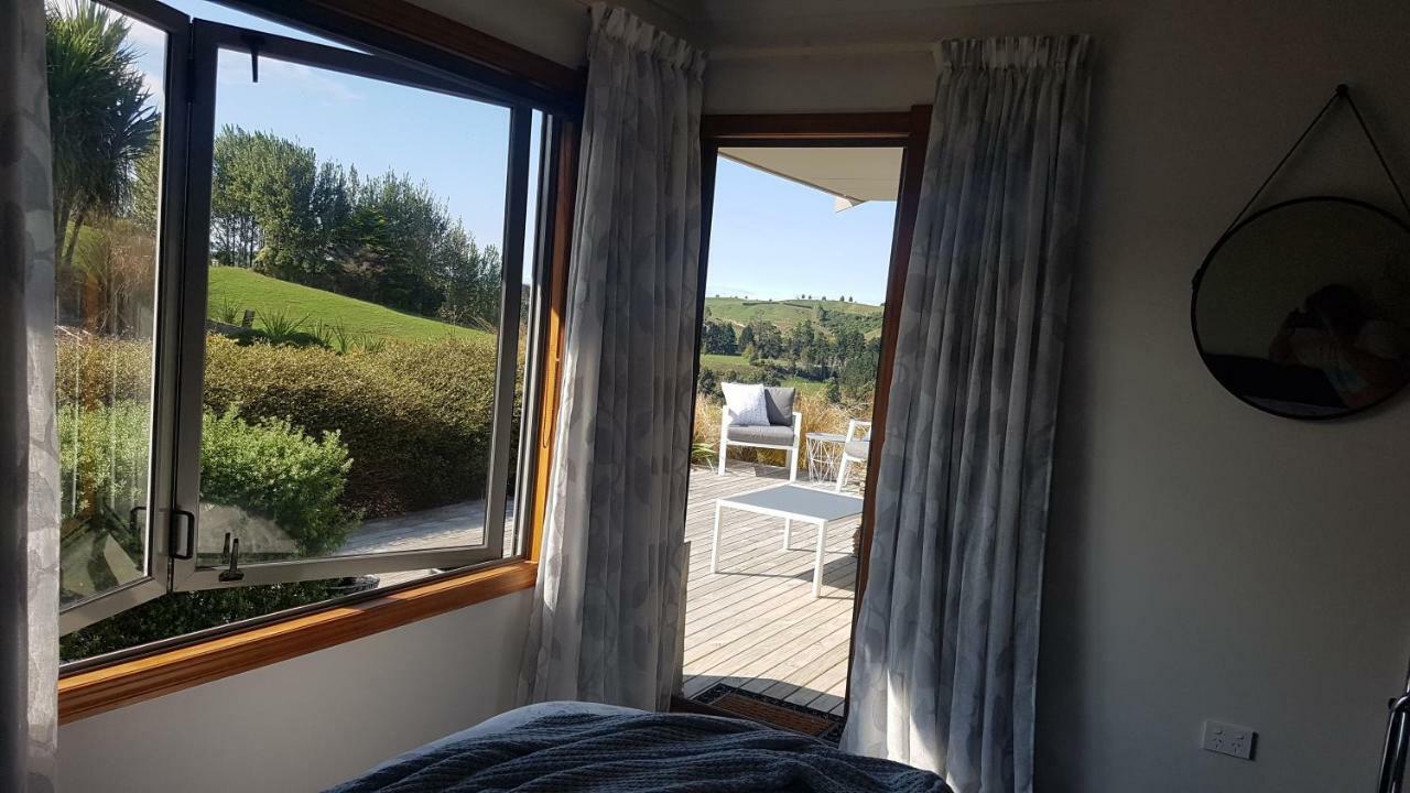 Above The River Karapiro Bed & Breakfast Kültér fotó